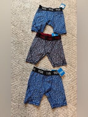 DSG Boys' Blue & Navy Printed Athletic Compression Shorts - 3 Pack size large